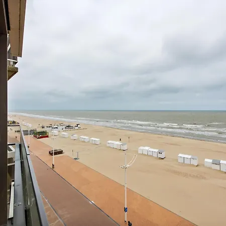 Apartment On Zeedijk With Sea View, Cleaning Included Koksijde