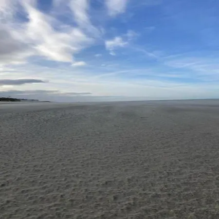 On Zeedijk With Sea View, Cleaning Included Apartment Koksijde